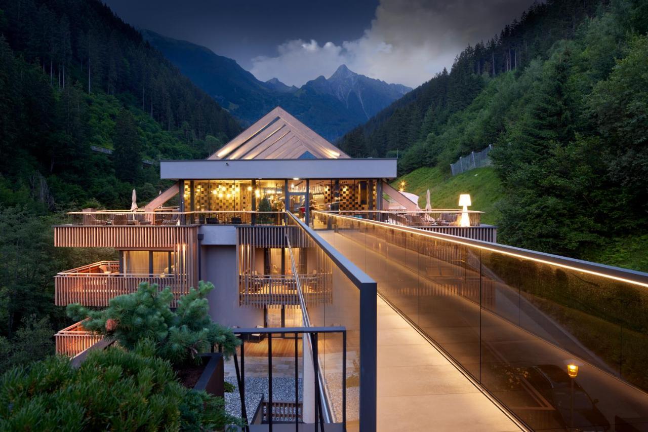 Zillergrundrock Luxury Mountain Resort Майрхофен Экстерьер фото
