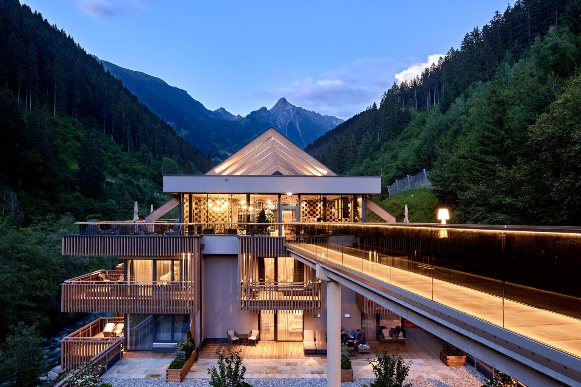 Zillergrundrock Luxury Mountain Resort Майрхофен Экстерьер фото